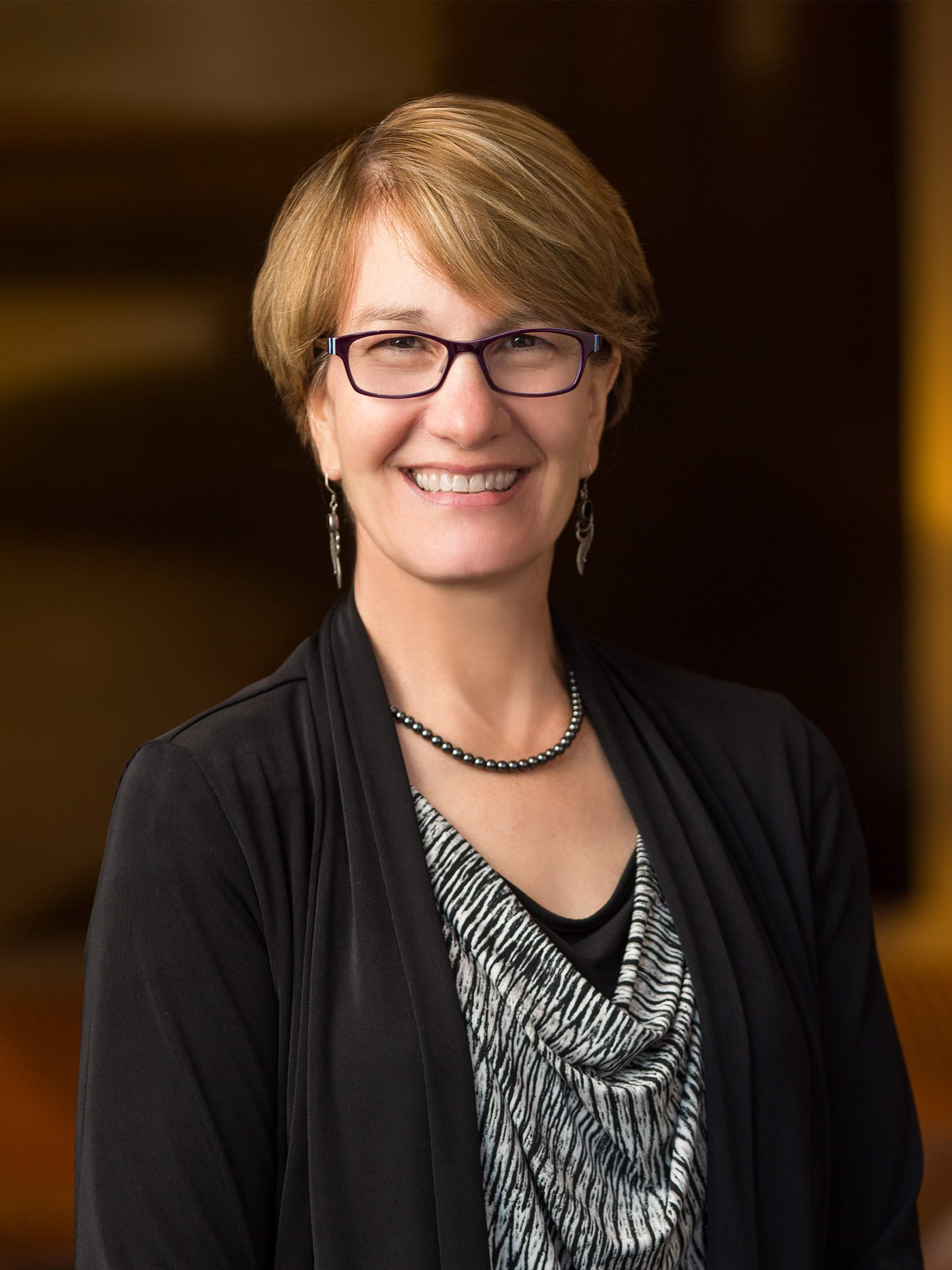Dr. Julie Barkmeier-Kraemer