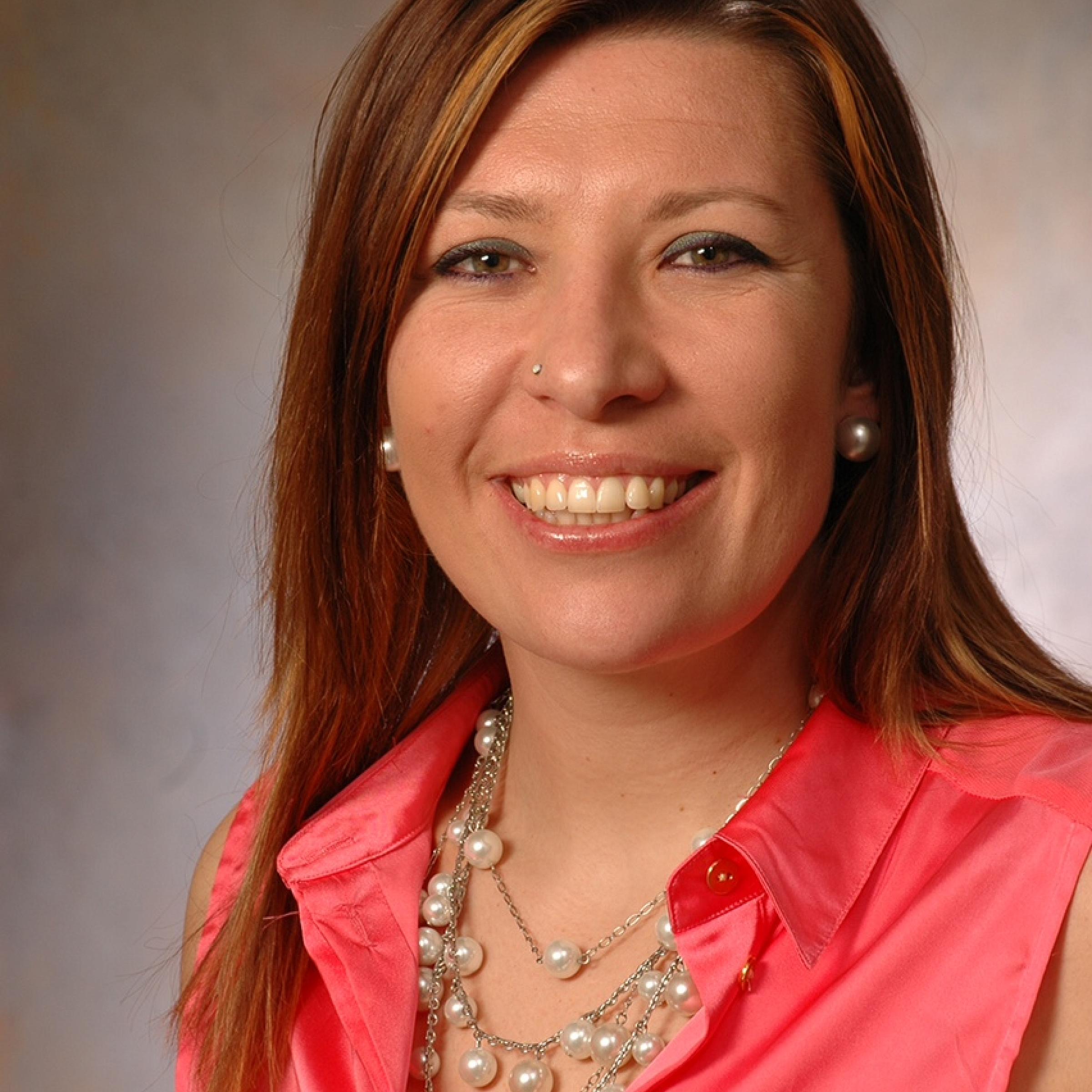 Marcela Smid headshot