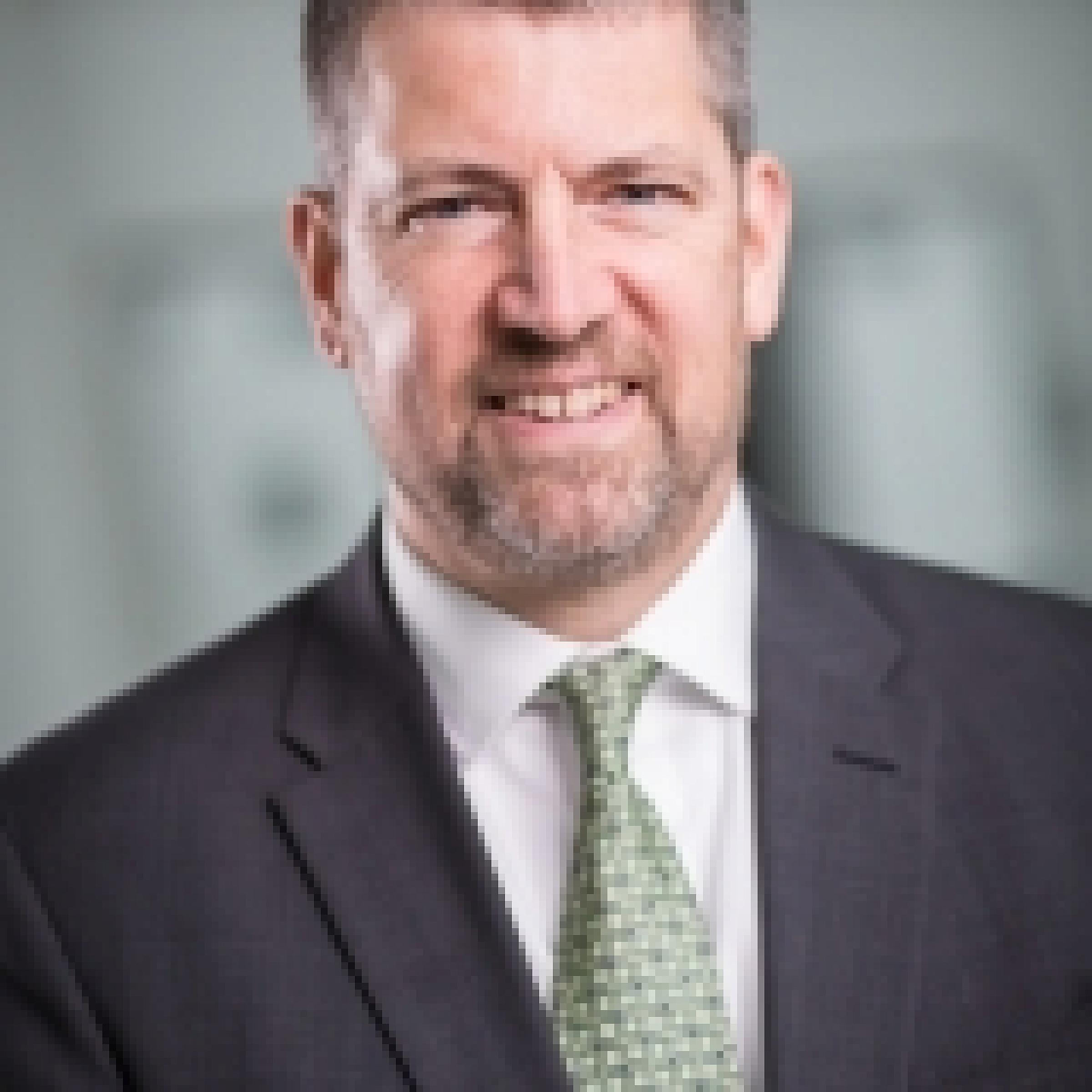 Dr. Samuel R. G. Finlayson headshot