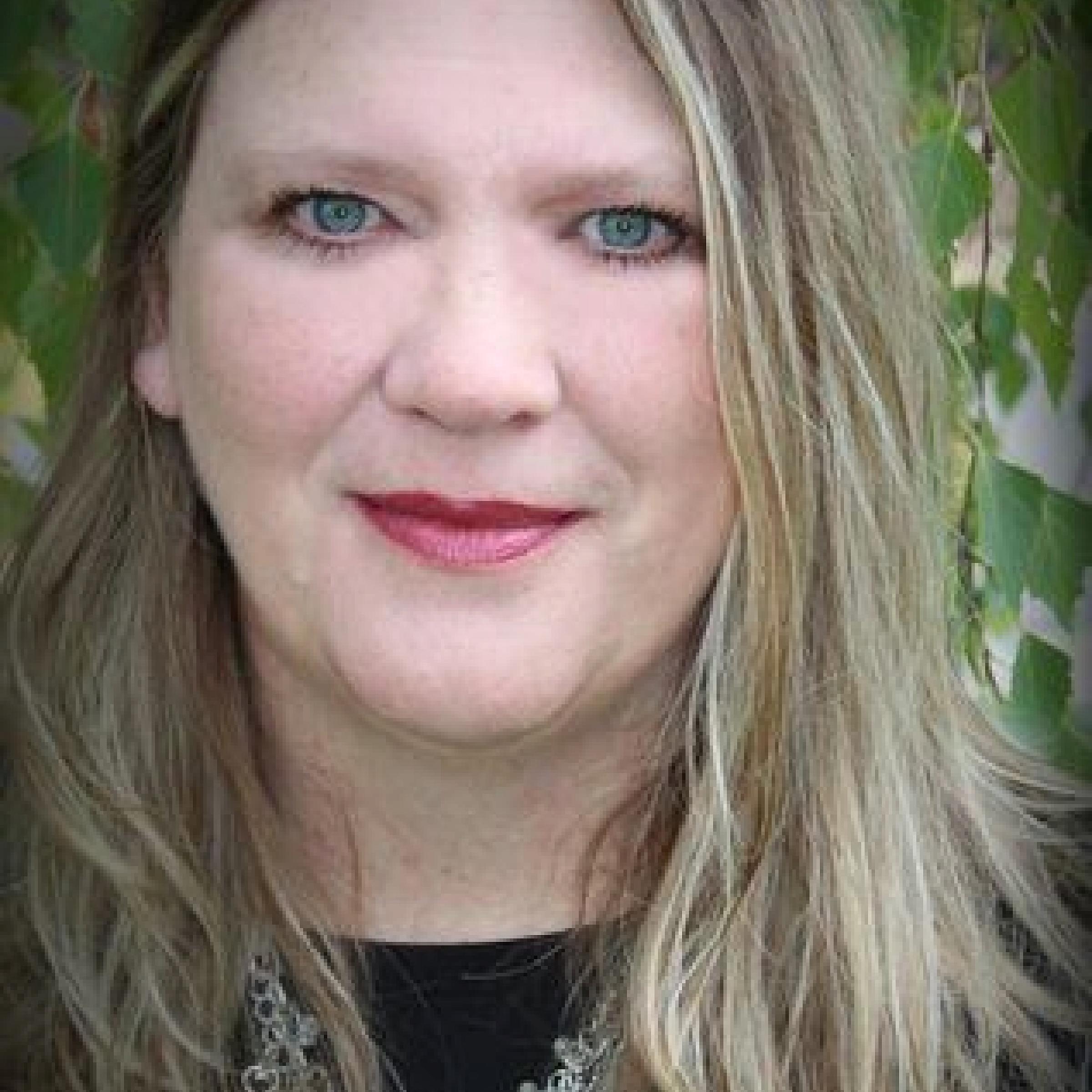 Stacy Fletcher headshot