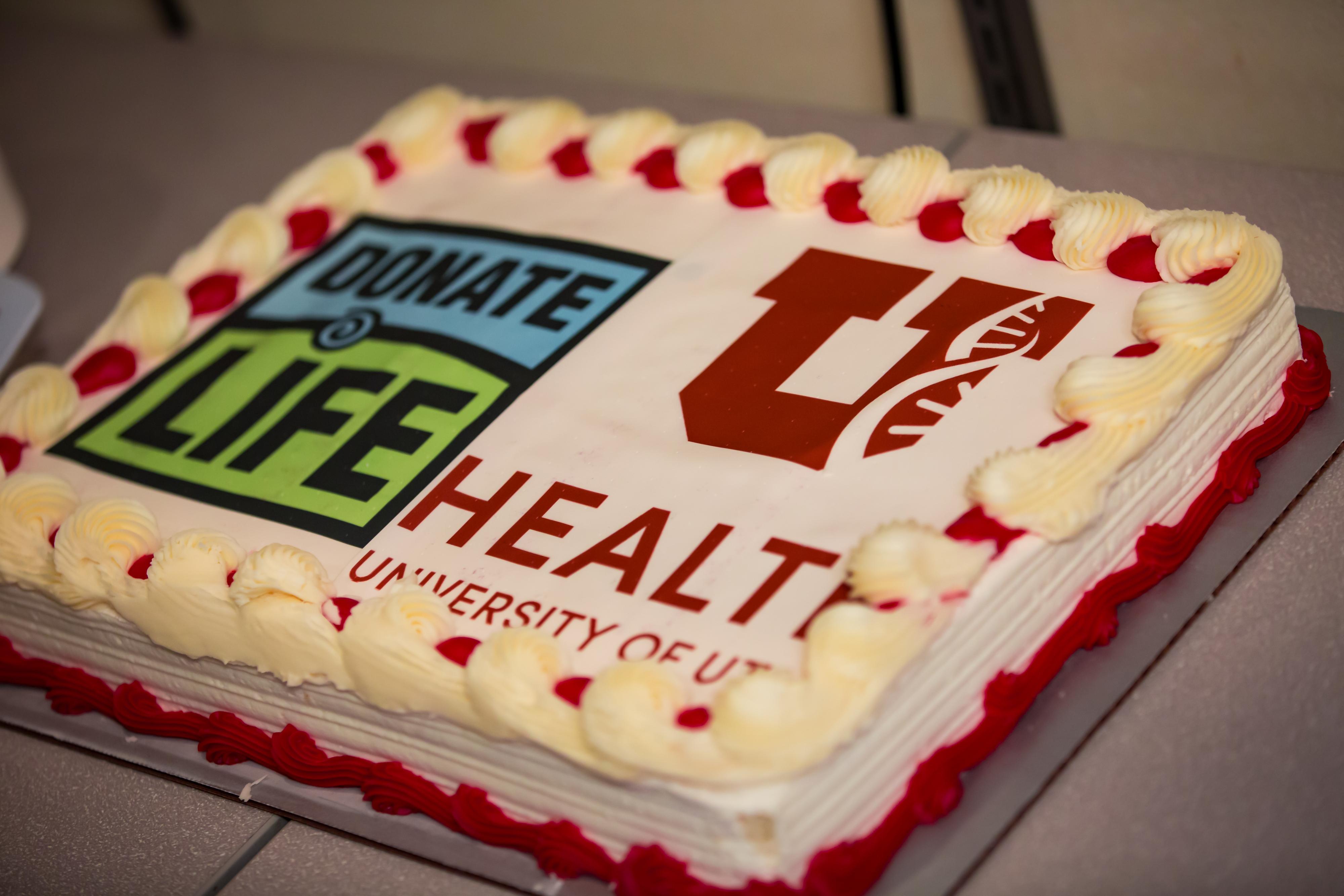 Transplant Donate Life and U Health Cake
