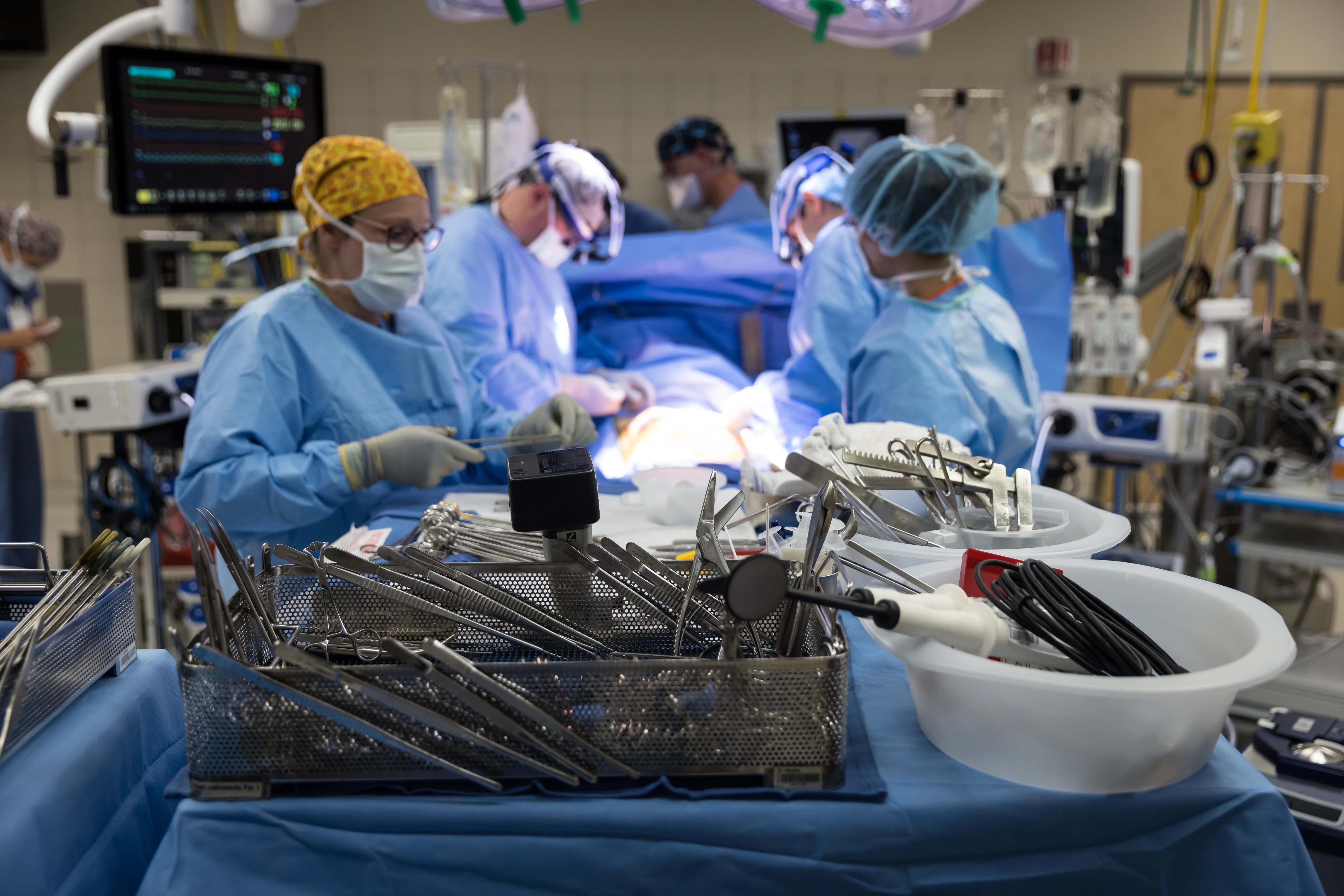 transplant team in the operating room