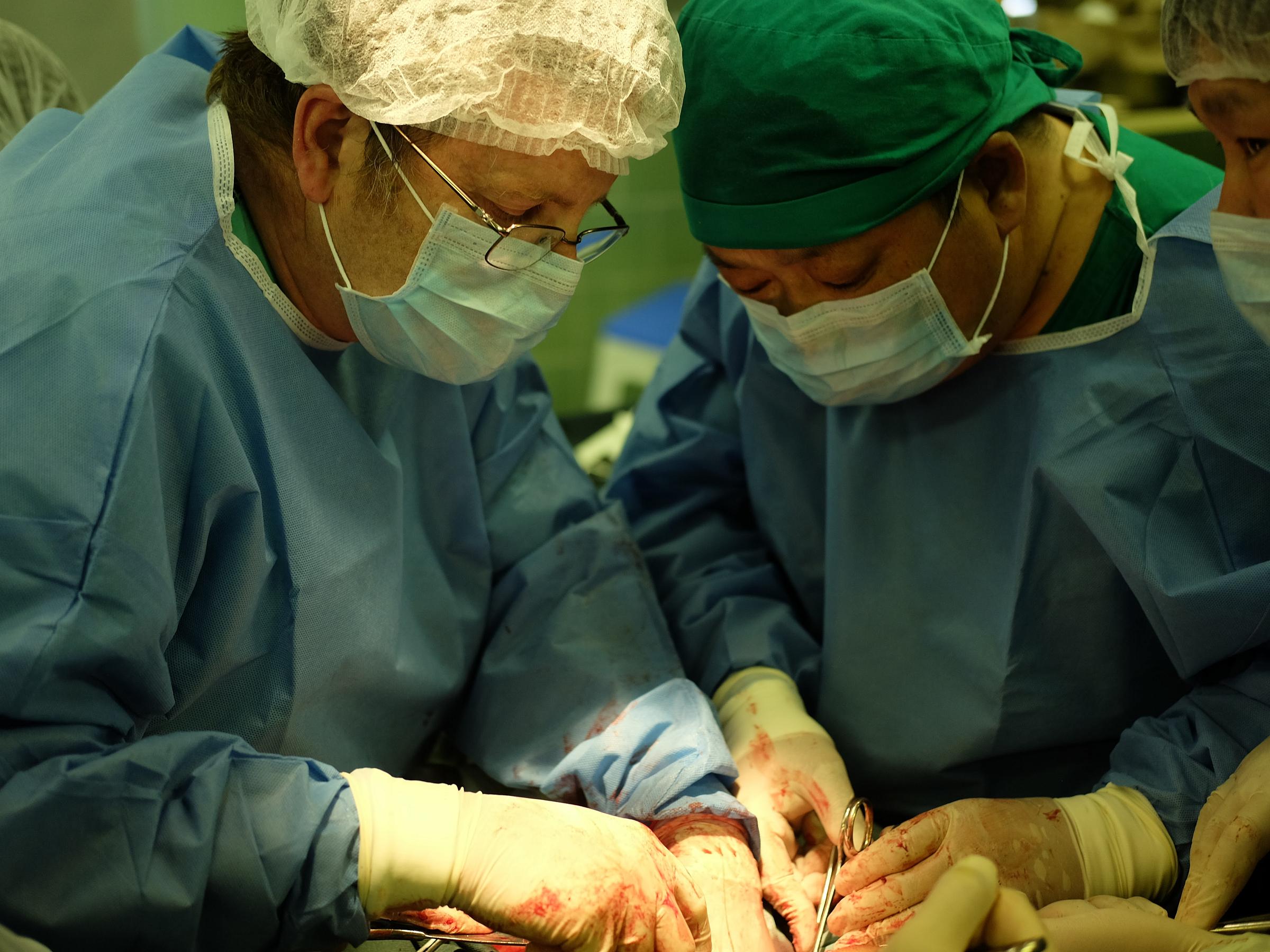 Mongolia-operating-room