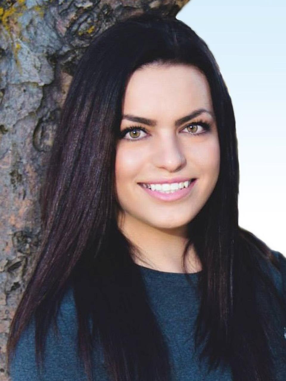 Anna Darelli-Anderson Anna Darelli-Anderson