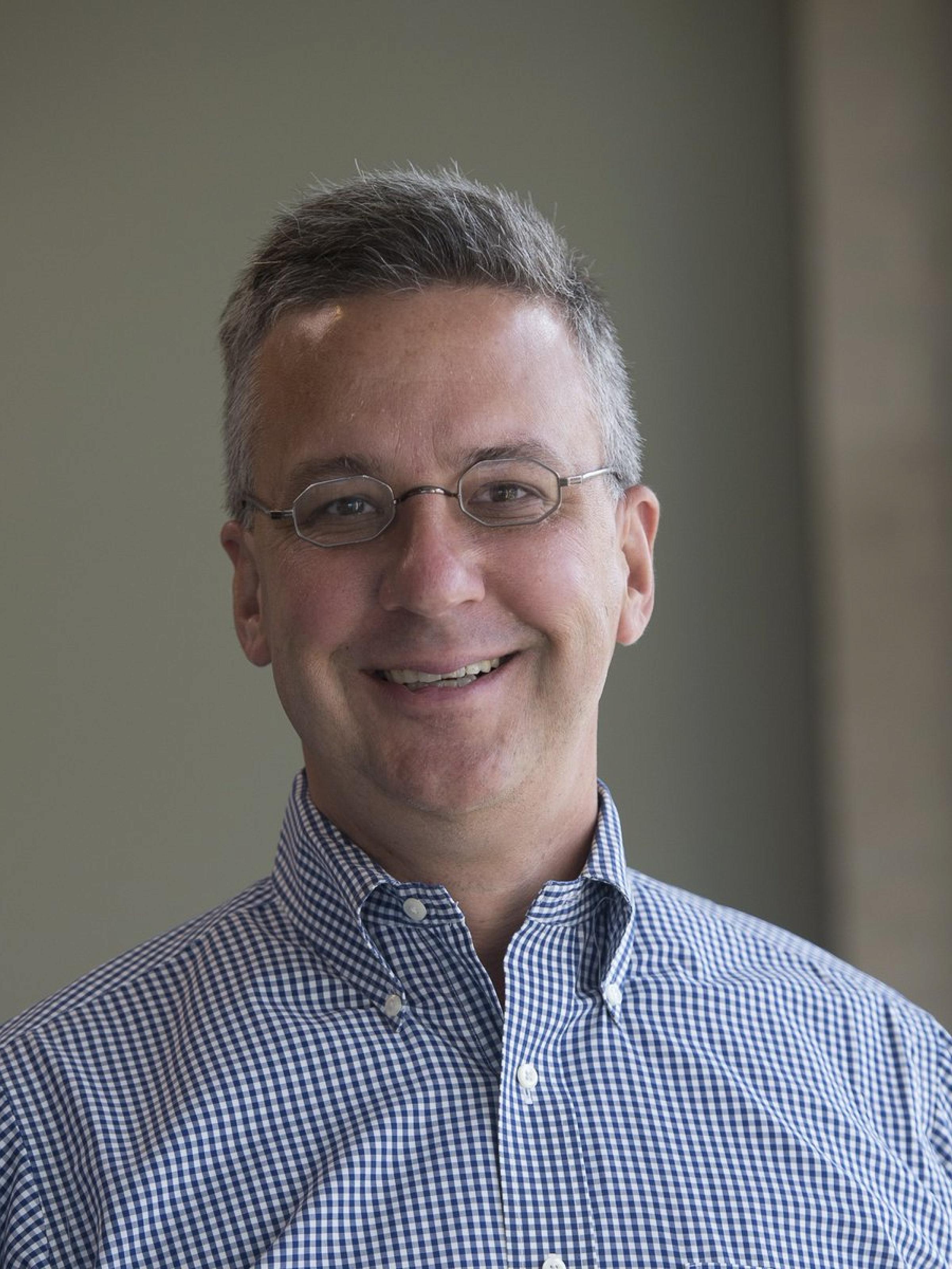 Dr. Adam Gordon