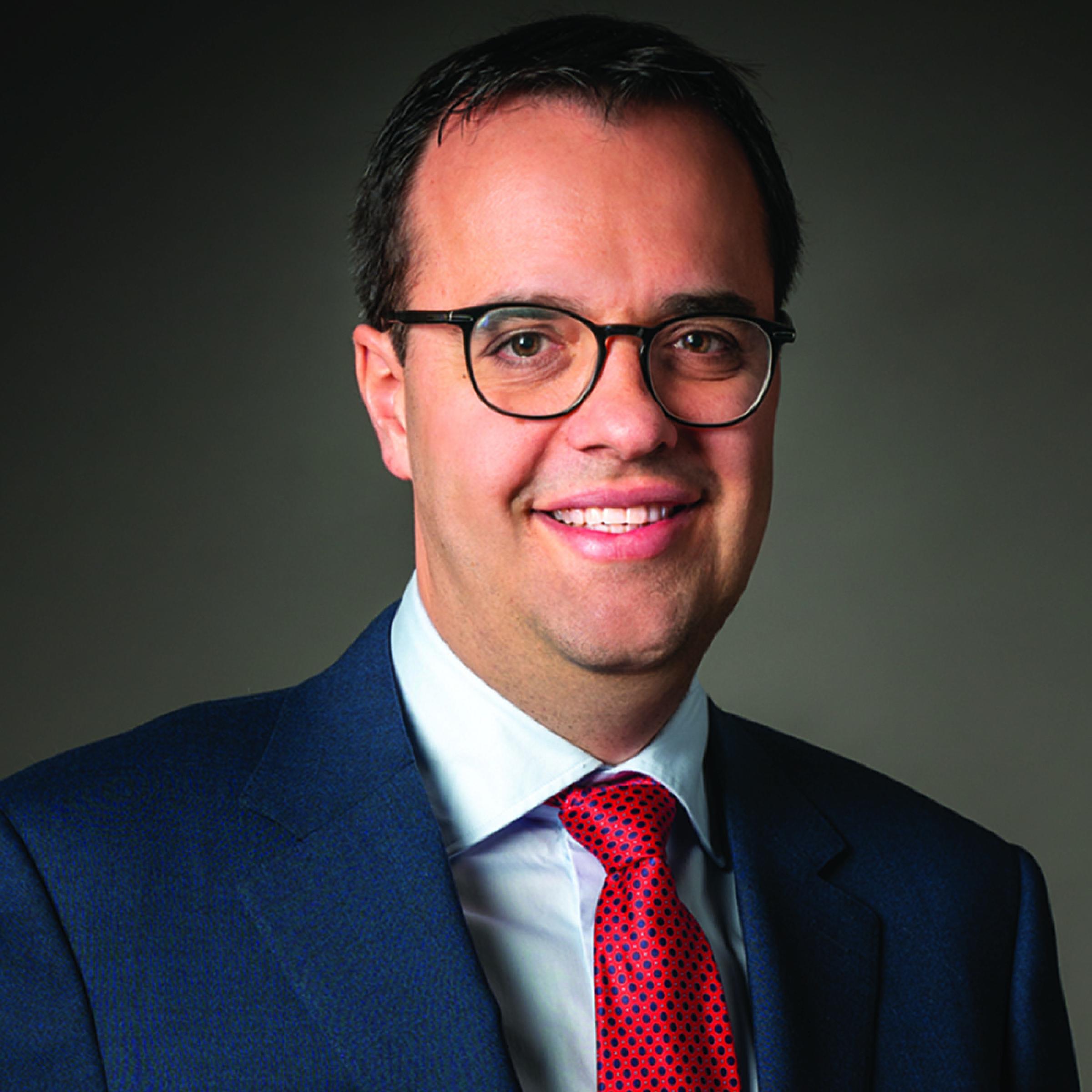 Steffen Schmitz-Valckenberg, MD
