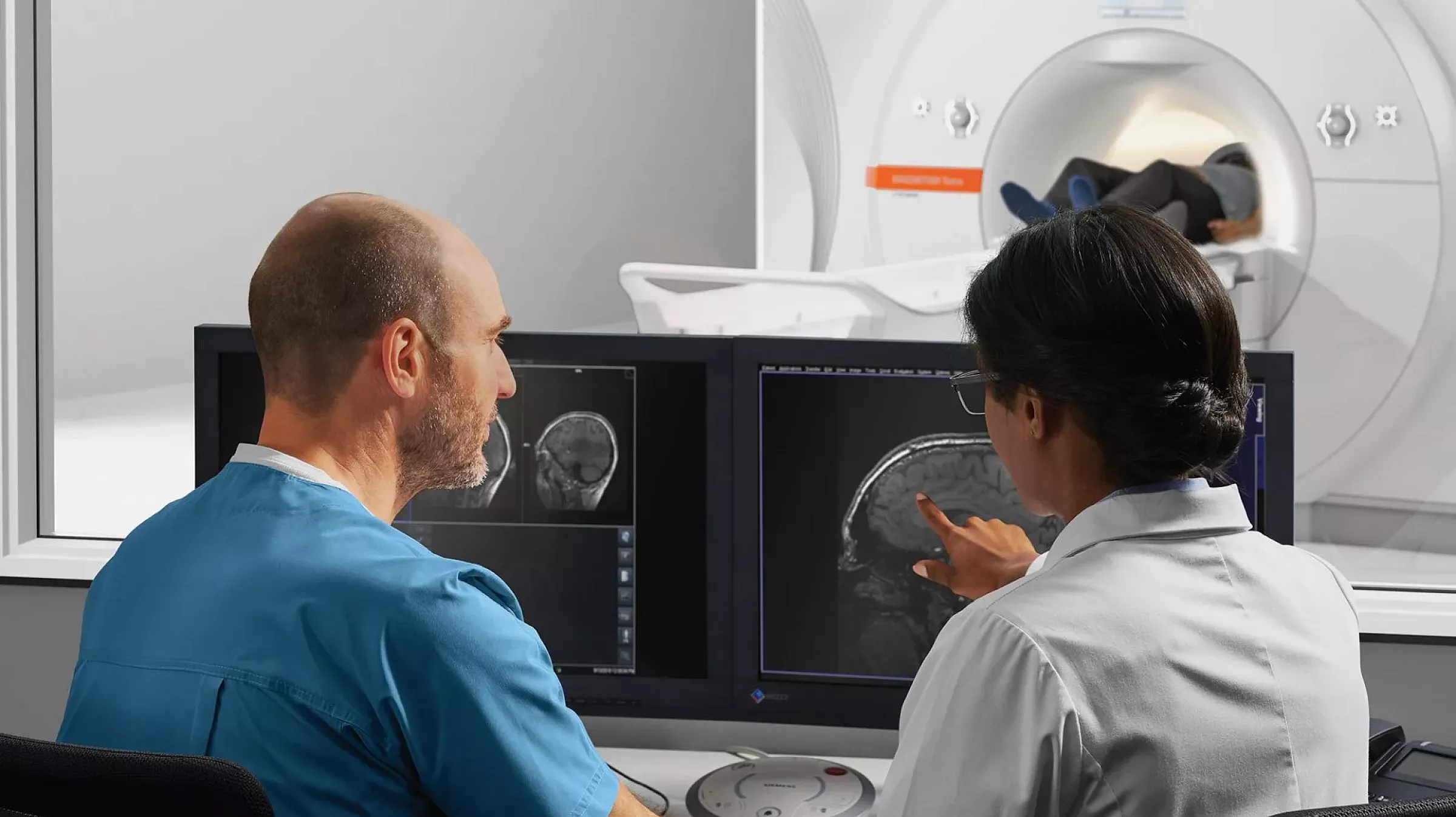 HMHI researchers and MRI brain scan