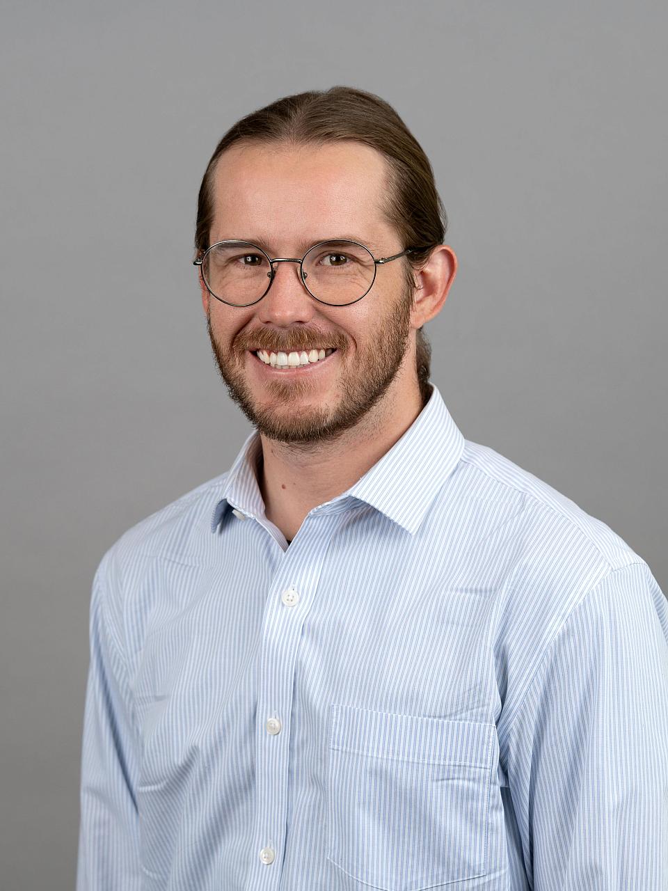 mitchell-headshot