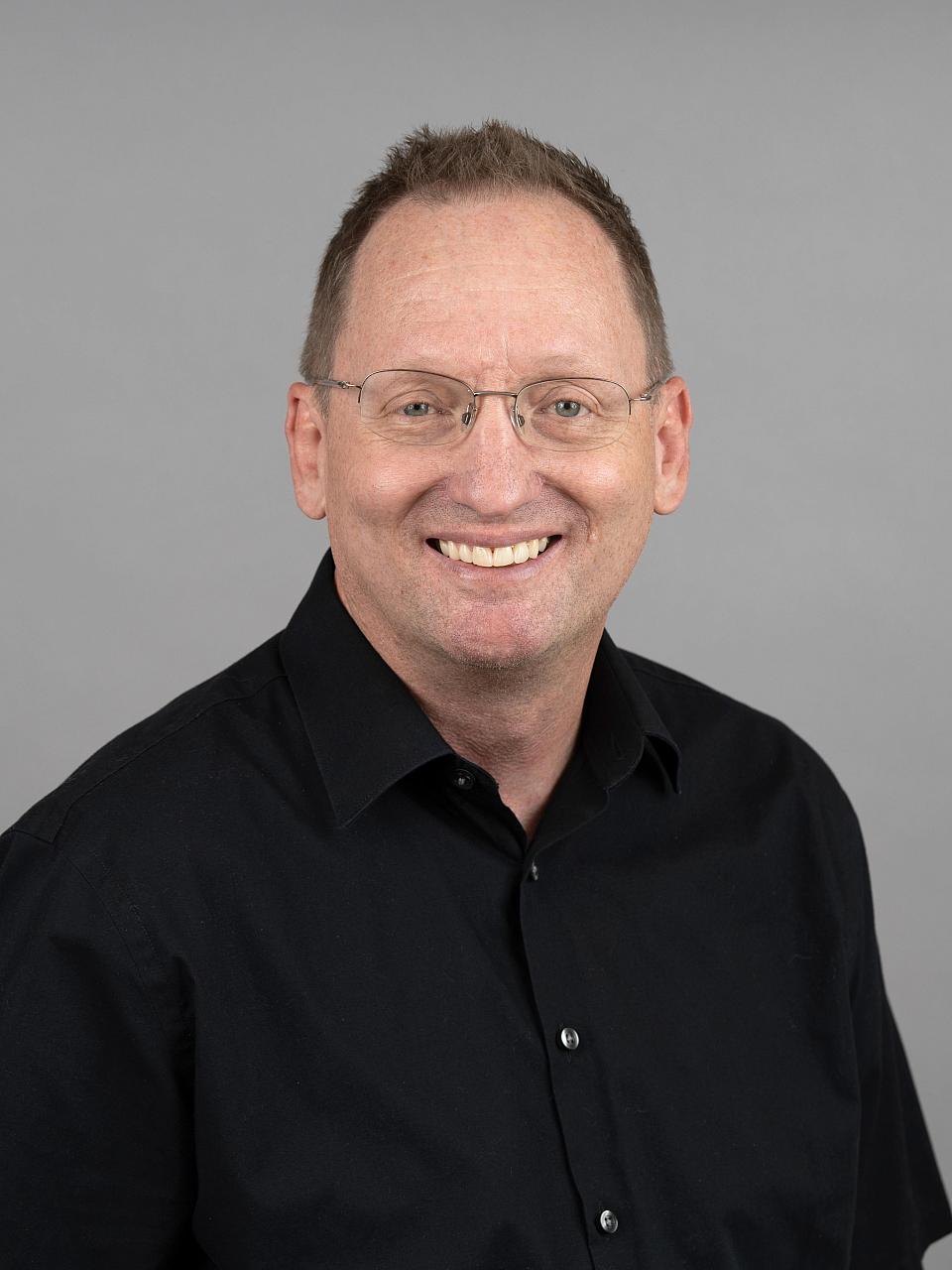 Wardle,-Scott-headshot