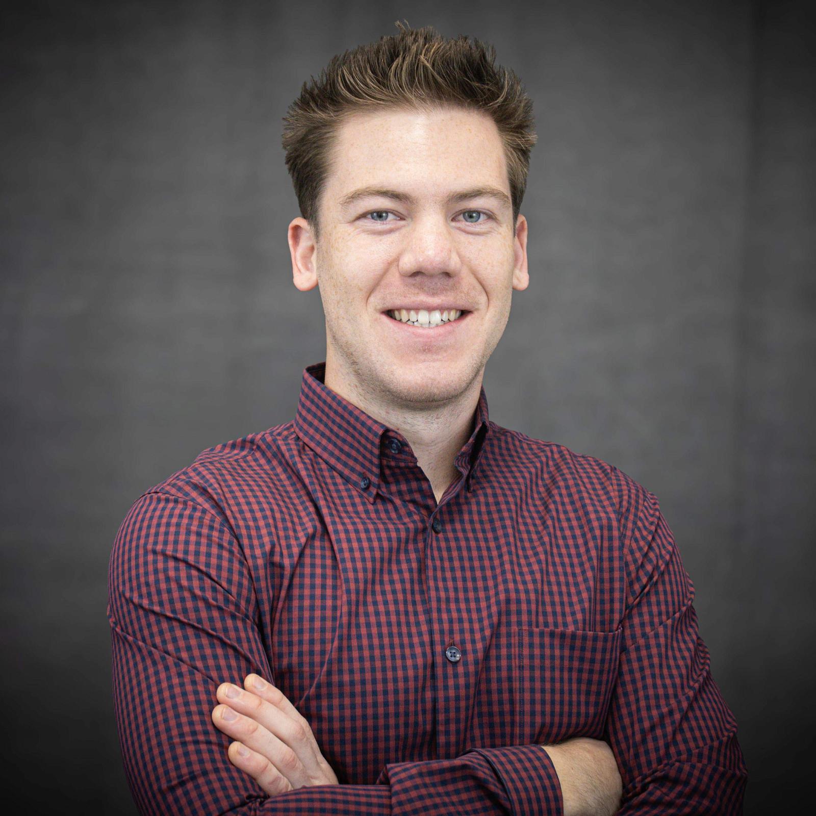 thomas_headshot