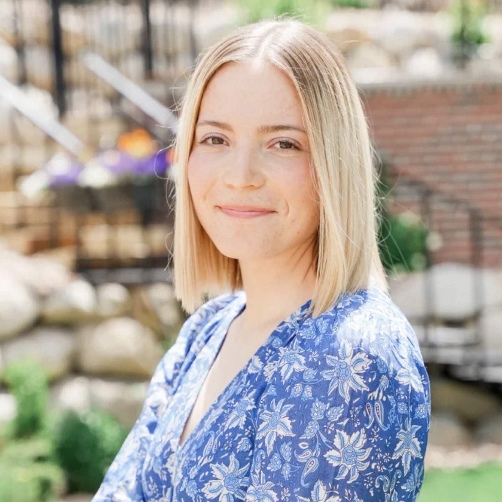 Headshot of Emma Clark