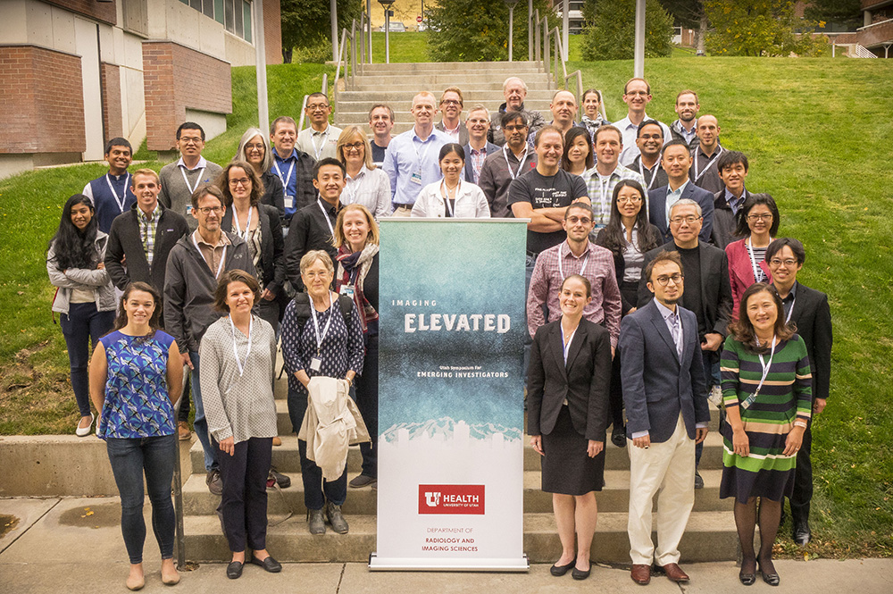 Symposium-group-shot---web.jpg