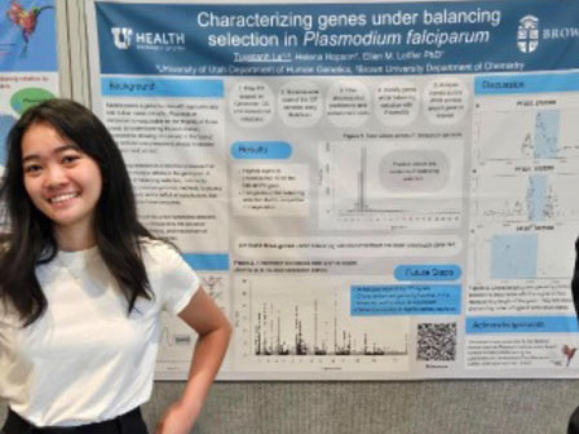 Tuyetanh Le with research poster