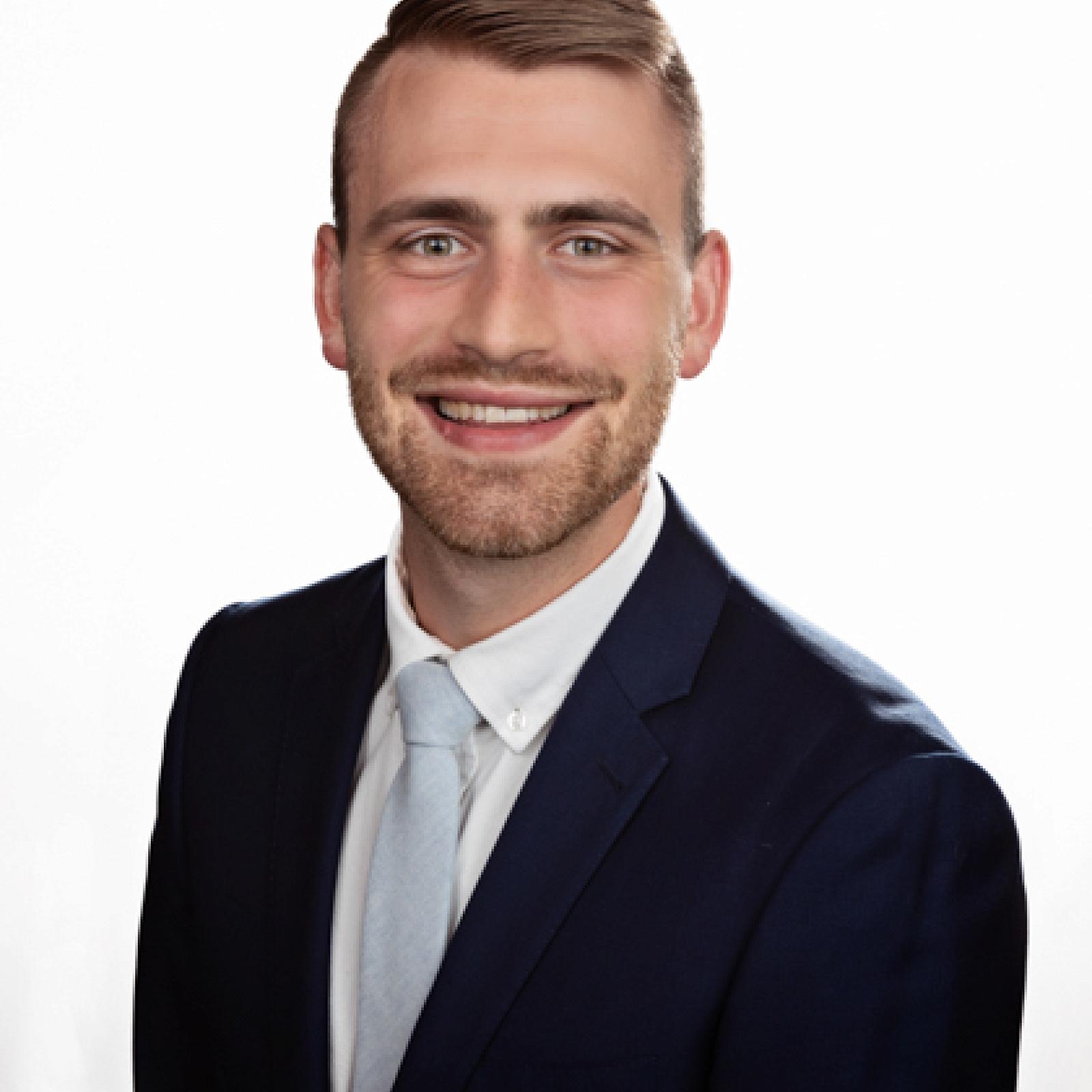  Aaron Hezeltine 