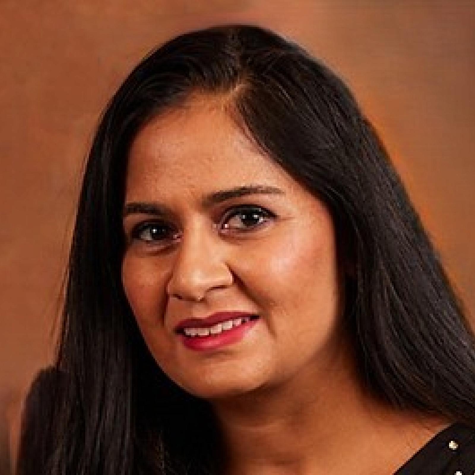 Hina Yazdani